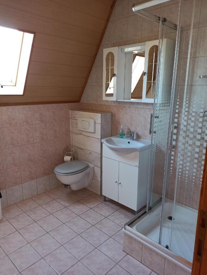 Anikó Apartmanház Balatonföldvár Exterior foto