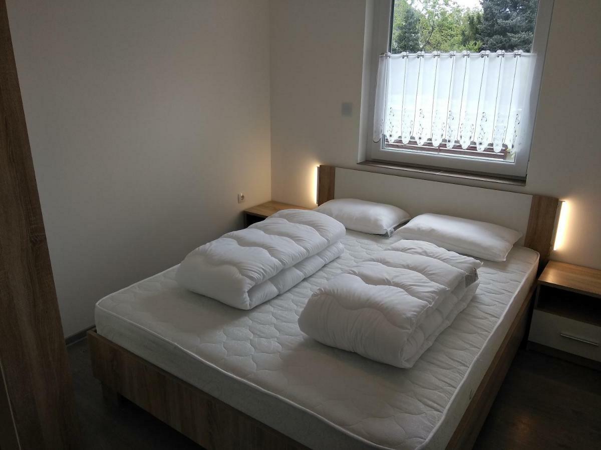 Anikó Apartmanház Balatonföldvár Exterior foto